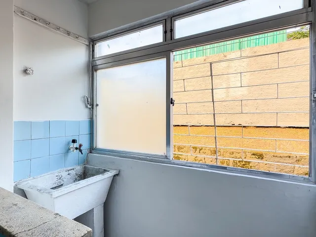 Imagem 9: Apartamento à venda em Porto Alegre-RS, bairro Cavalhada: 2 quartos, 1 banheiro
