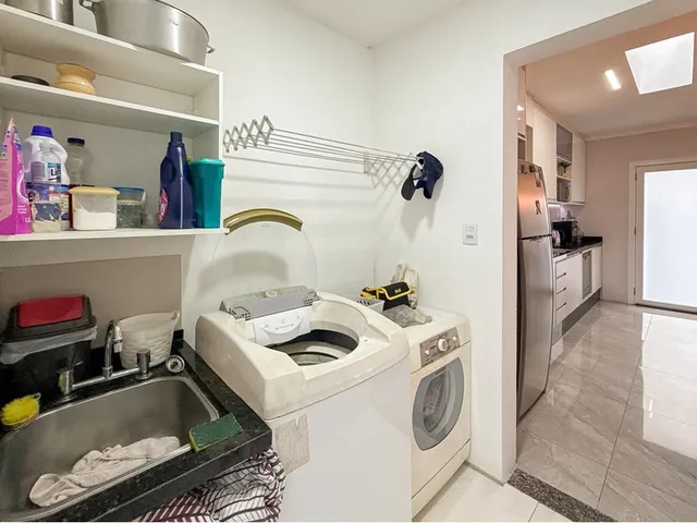Imagem 2: CASA - Canoas Casa com 5 dormitórios