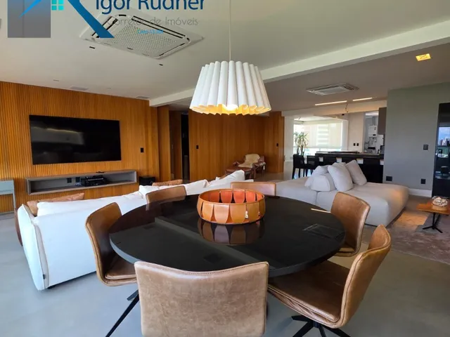 Imagem: O apartamento possui 4 Dormitórios, 4 Suítes, 5