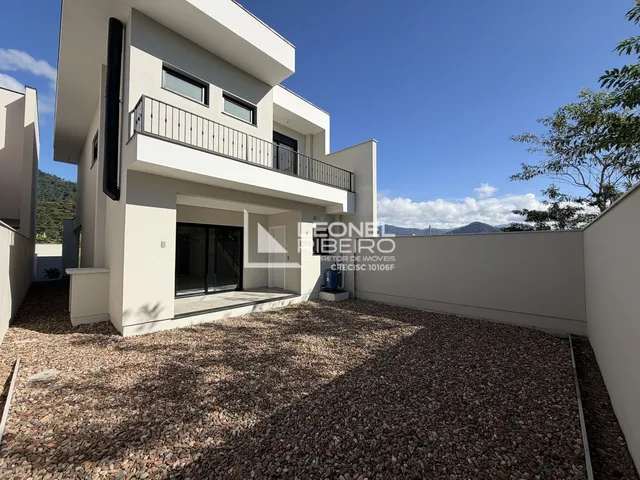 Imagem 5: Casa Sobrado com 3 dormitórios suítes à venda, 160,79 m² no bairro Padre Martinho