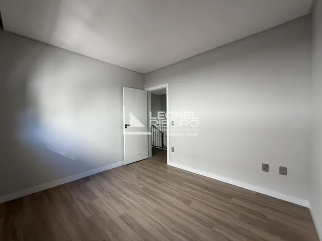 Imagem 6: Casa Sobrado com 3 dormitórios suítes à venda, 160,79 m² no bairro Padre Martinho