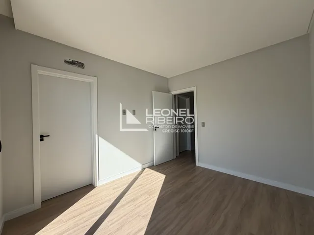 Imagem 11: Casa Sobrado com 3 dormitórios suítes à venda, 160,79 m² no bairro Padre Martinho