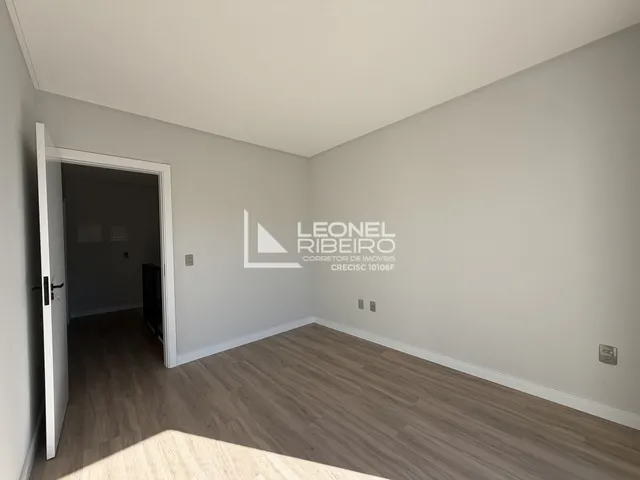 Imagem 14: Casa Sobrado com 3 dormitórios suítes à venda, 160,79 m² no bairro Padre Martinho