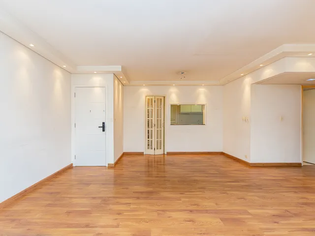 Imagem: O apartamento possui 2 Dormitórios, 1 Suíte, 3 Banheiros,