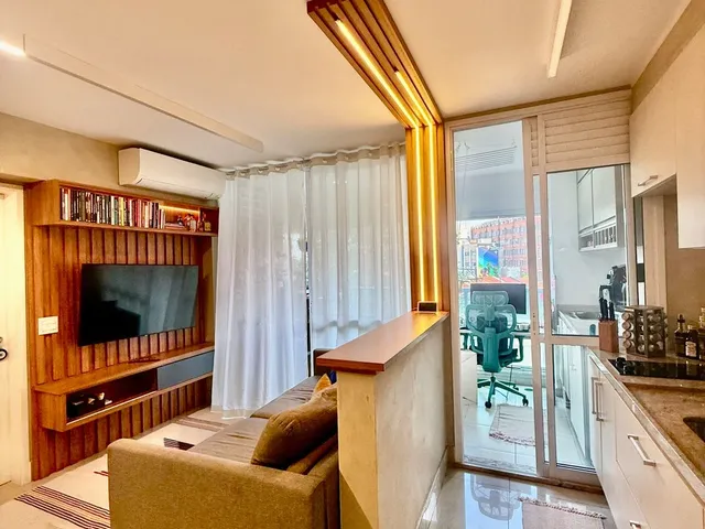 Imagem: O apartamento possui 1 Dormitório, 1 Suíte, 1 Banheiro, 2