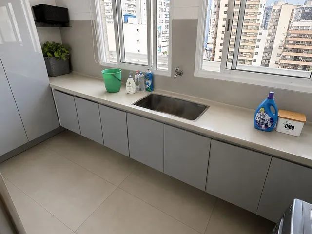 Imagem 3: Apartamento luxuoso frente mar da Praia da Costa, 256m², 4 suítes, 4 vagas, vista