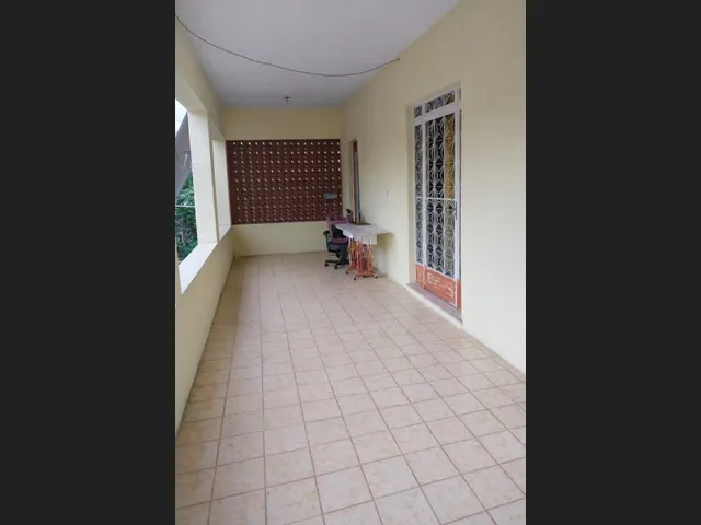 Imagem: Terreno amplo com 3 casas no mesmo quintal