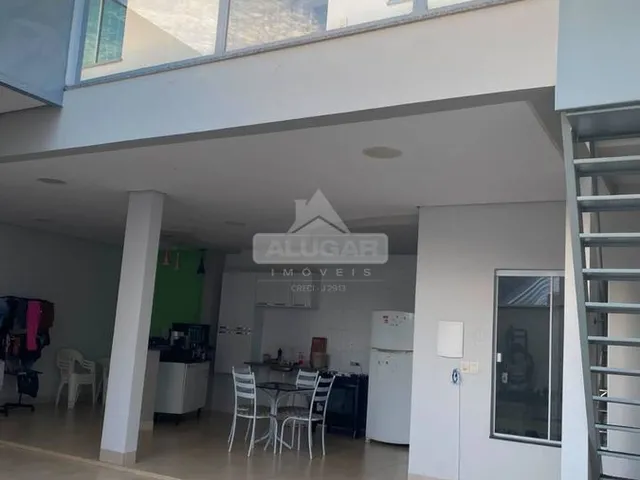 Imagem: 1 Edícula com area gourmet e 1 casa no