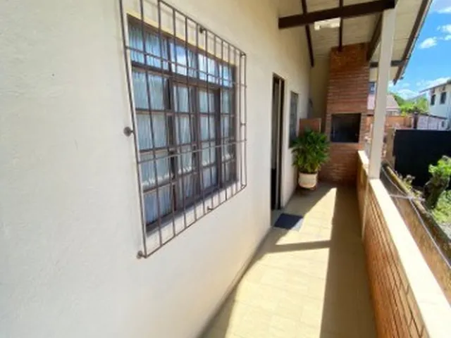 Imagem 8: Aluga casa Bairro Anita Garibaldi Joinville - Buch Imóveis
