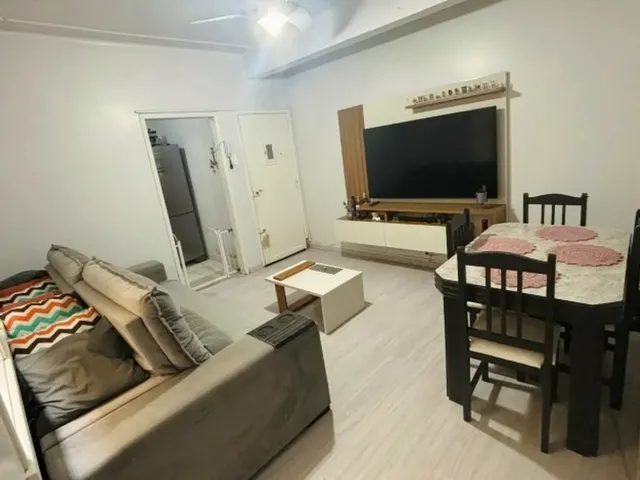 Imagem 2: Apartamento à venda em Porto Alegre, Petrópolis, com 2 quartos, 50m²