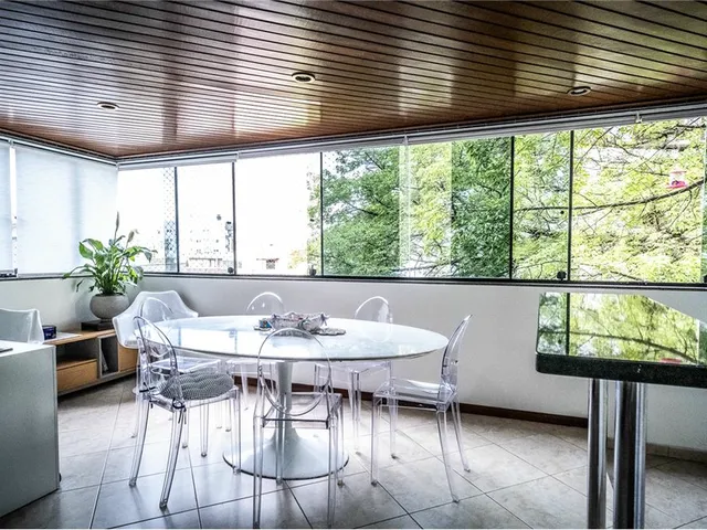 Imagem 10: Apartamento à venda em Porto Alegre, Petrópolis, com 2 quartos, 80m²