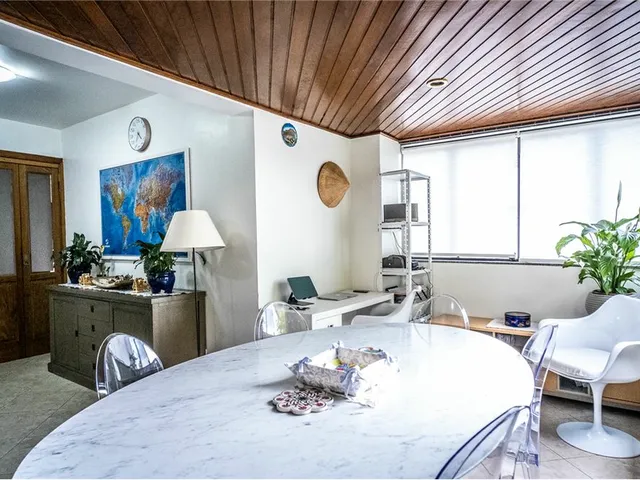 Imagem 6: Apartamento à venda em Porto Alegre, Petrópolis, com 2 quartos, 80m²
