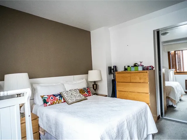 Imagem 12: Apartamento à venda em Porto Alegre, Petrópolis, com 2 quartos, 80m²