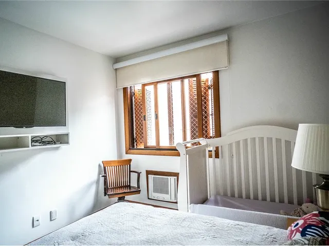 Imagem 13: Apartamento à venda em Porto Alegre, Petrópolis, com 2 quartos, 80m²