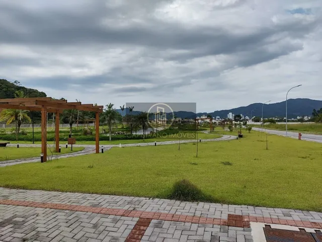 Imagem 2: CONDOMÍNIO PARQUE DO LAGO - Terreno à venda no bairro Rio do Meio - Camboriú/SC