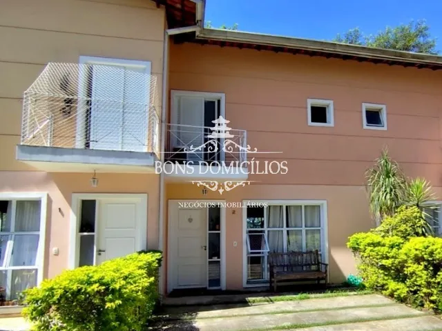 Imagem: A casa possui 2 Dormitórios, 1 Suíte, 2 Banheiros, 3