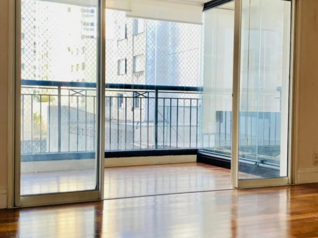 Imagem: O apartamento possui 4 Dormitórios, 2 Suítes, 4