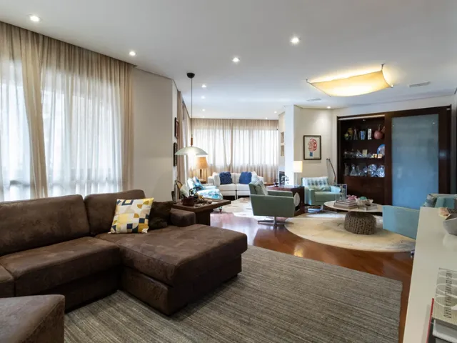 Imagem: O apartamento possui 4 Dormitórios, 4 Suítes, 5