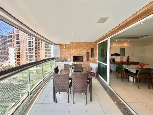 Imagem: O apartamento possui 4 Dormitórios, 2 Suítes, 5