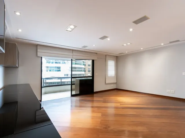 Imagem: O apartamento possui 4 Dormitórios, 3 Suítes, 5