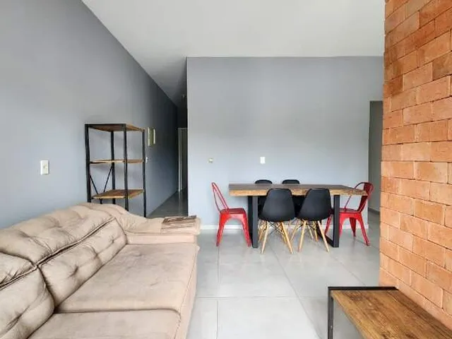 Imagem 3: Casa geminada com 2 quartos, para venda no bairro Petrópolis por R$ 410.000,00