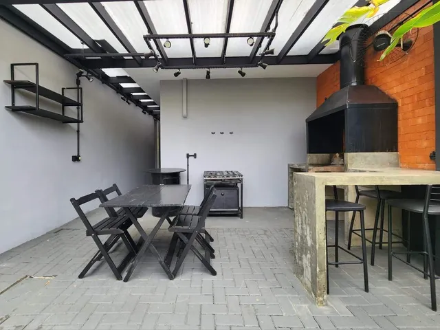 Imagem 5: Casa geminada com 2 quartos, para venda no bairro Petrópolis por R$ 410.000,00