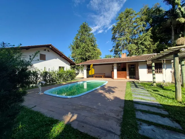 Imagem 13: Casa com espaço para cavalos em Pomerode-SC