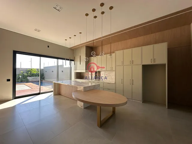 Imagem 4: CASA À VENDA NA VILA INDUSTRIAL, TOLEDO - PR