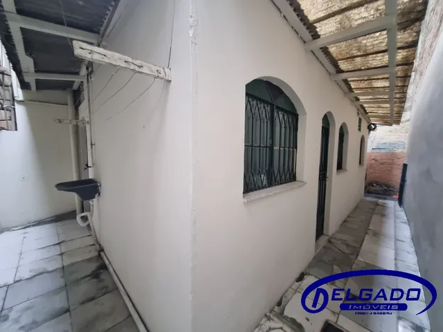 Imagem 2: DELGADO aluga CASA com 1 quarto no CENTRO (próximo a delegacia) com excelente