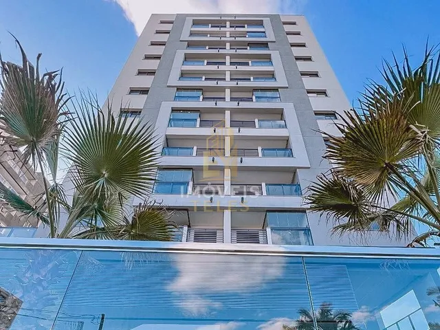 Imagem: O apartamento possui 2 Dormitórios, 1 Suíte, 2 Banheiros,
