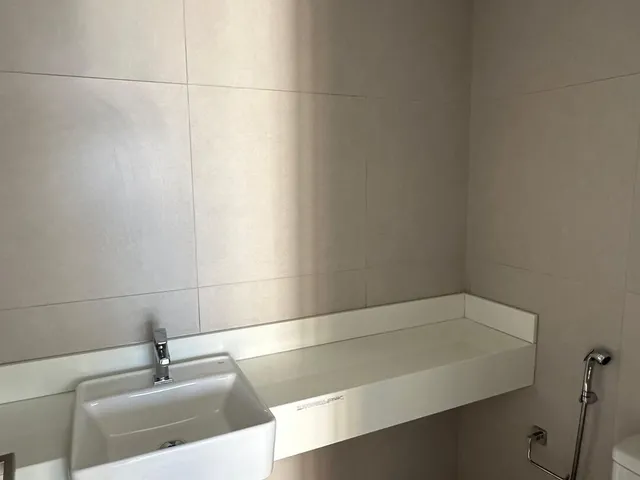 Imagem 6: Vendo Apartamento novo, nascente, andar alto, com 40m2, varandão vista mar, no Beach