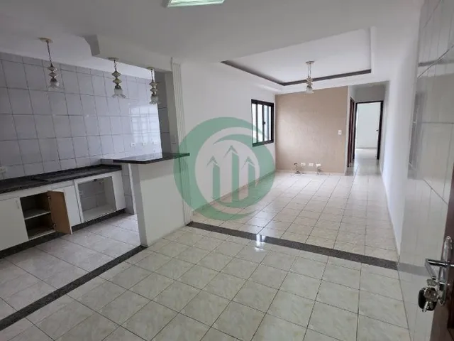 Imagem: O apartamento possui 2 Dormitórios, 1 Suíte, 1 Banheiro,