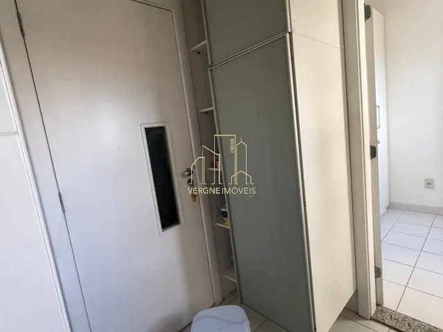 Imagem 15: Apartamento de Luxo para Locação em Patamares com 4 Quartos 3 Suítes 3 Salas 4