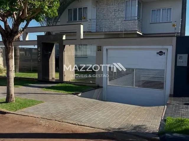 Imagem: Sobrador Triplex, com 1 Suite e 03 Quartos