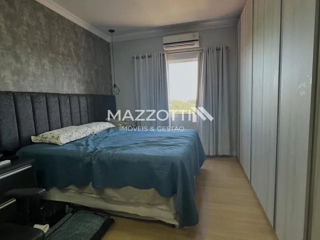 Imagem 12: Sobrador Triplex, com 1 Suite e 03 Quartos, Piscina, Academia Medianeira Pr