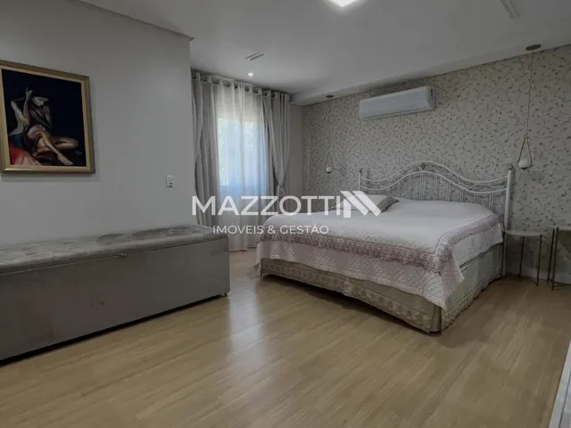 Imagem 16: Sobrador Triplex, com 1 Suite e 03 Quartos, Piscina, Academia Medianeira Pr
