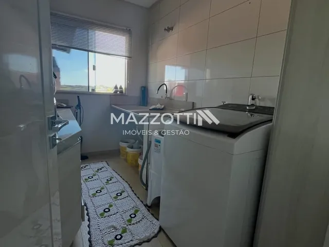 Imagem 8: Sobrador Triplex, com 1 Suite e 03 Quartos, Piscina, Academia Medianeira Pr