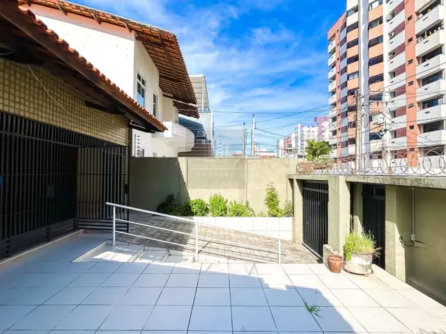 Imagem 14: Casa À Venda no Dionísio Torres, Divisa com Aldeota - 313M2 - Excelente Estado de Conservação - Sombra