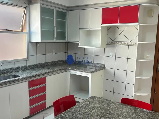 Imagem 8: Apartamento Amplo com 4 Quartos e 3 Vagas no Bairro Antônio Fernandes - Anápolis
