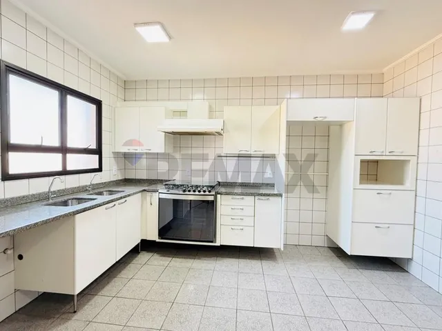 Imagem 12: Apartamento à Venda no Centro de Sorocaba 170m² 4 Dormitórios 2 Suítes
