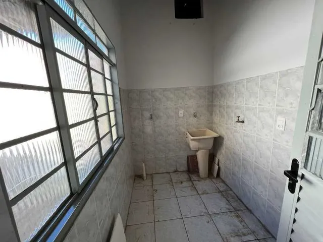 Imagem 9: Casa de rua - / Residencial / Jardim Santa Rosália