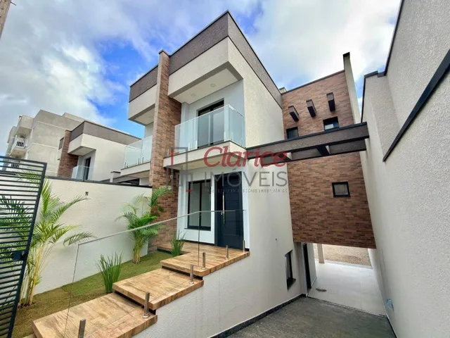 Imagem 1: Sobrado triplex Braga, sobrado Triplex Pedro Moro