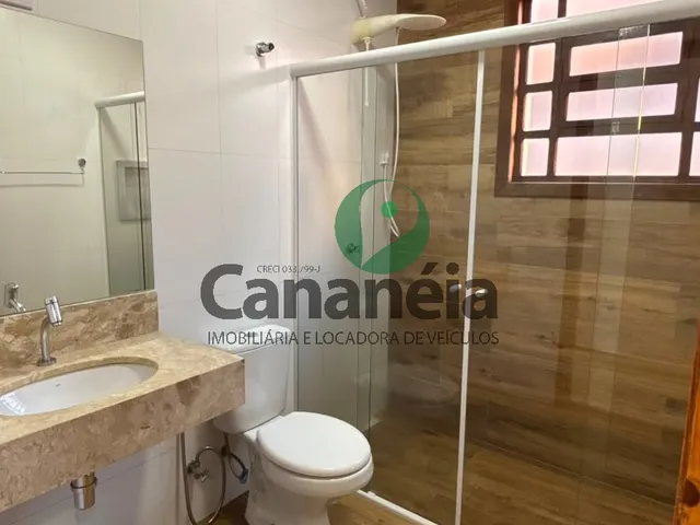 Imagem 11: Casa + Salão Comercial no Centro de Cananéia Disponíveis para Venda