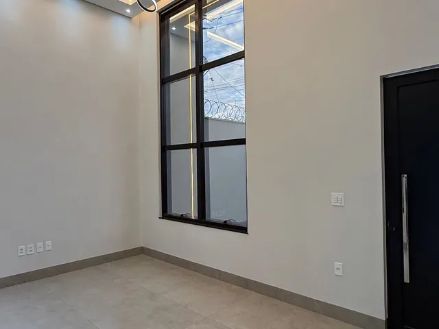 Imagem 3: Casa à venda no bairro Campos Elíseos - Patos de Minas/MG