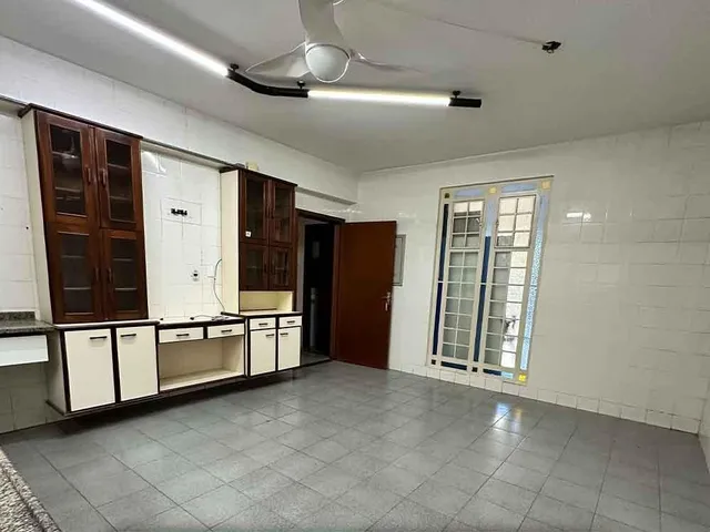 Imagem 2: Grande Sobrado no Residencial Bela Marina à venda por R$ 1.500.000,00