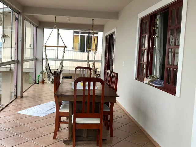 Imagem 7: Casa 4 dormitórios com 2 pisos