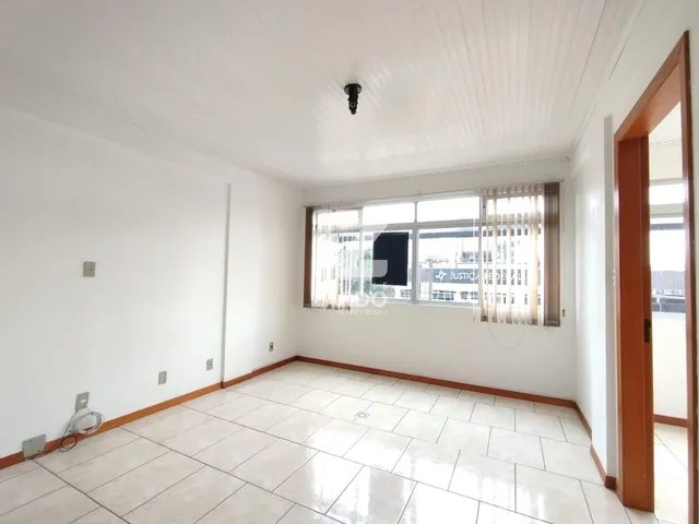 Imagem 6: APARTAMENTO NO CENTRO, CONTENDO DOIS QUARTOS, SALA, COZINHA E BANHEIRO