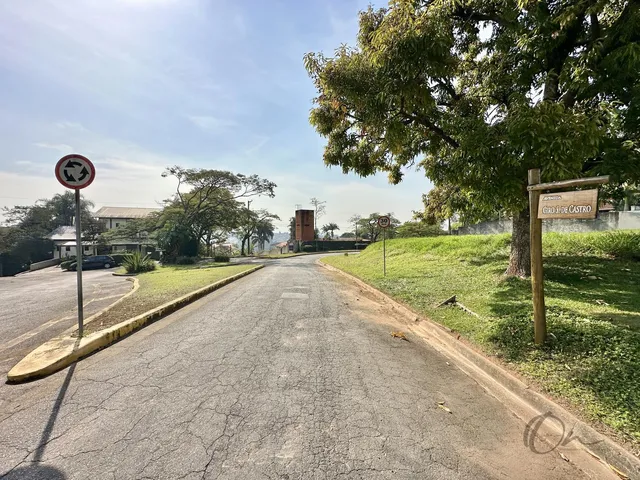 Imagem 15: Terreno em Granja Viana, São Paulo - Lote 1.121M² com Linda Vista, Pronto para Construir