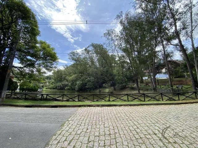 Imagem 12: Terreno em Granja Viana, São Paulo - Lote 1.121M² com Linda Vista, Pronto para Construir