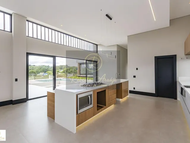 Imagem 10: Casa À Venda em Curitiba, Cidade Industrial, com 4 Quartos, 525M²